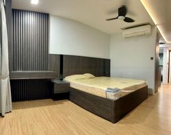 Opera Estate (D15), Terrace #458303861